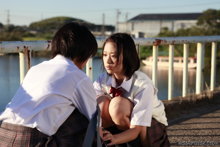 Шалости Японских Подростков Под Столом Порно Фильмы