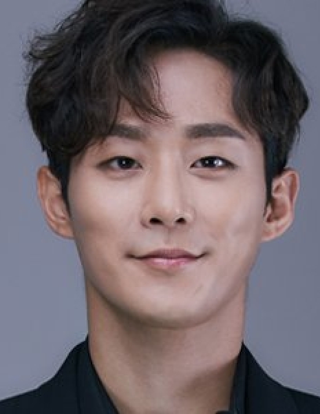 Ли Чхун Чжу / Lee Choong Joo /  이충주