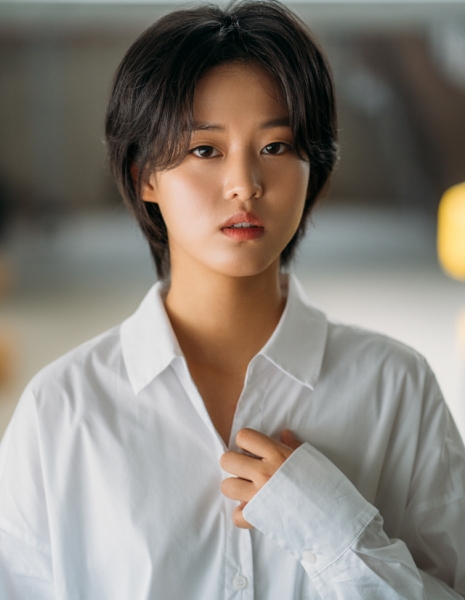  Ли Ён  /  Lee Yeon  /  이연 