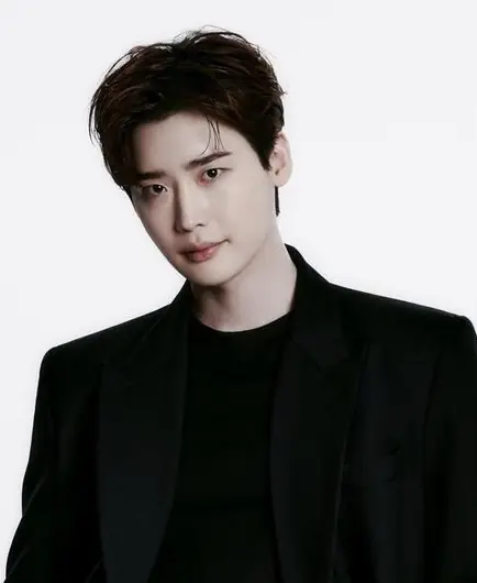 Дорама Любовь И Сопа / Yi-Seob's Romance /  이섭의 연애 / I Seopui Yeonae