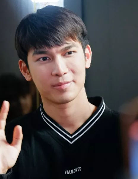 Мью Супасит Чончививат / Mew Suppasit Jongcheveevat /  ศุภศิษฏ์ จงชีวีวัฒน์ - Азияпоиск - Дорамы, фильмы и музыка Азии