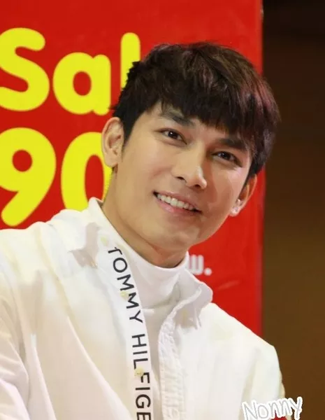 Мью Супасит Чончививат / Mew Suppasit Jongcheveevat /  ศุภศิษฏ์ จงชีวีวัฒน์ - Азияпоиск - Дорамы, фильмы и музыка Азии