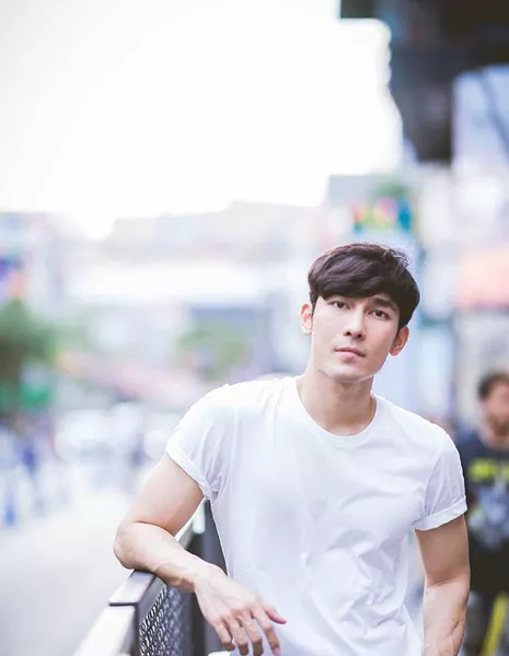 Мью Супасит Чончививат / Mew Suppasit Jongcheveevat /  ศุภศิษฏ์ จงชีวีวัฒน์ - Азияпоиск - Дорамы, фильмы и музыка Азии