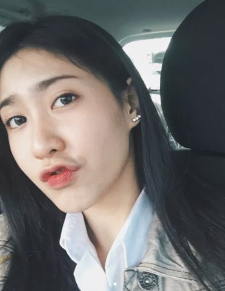 Танчанок Хонтонкам / Louis Thanchanok / ธัญชนก หงษ์ทองคำ / หลุยส์ ธันชนก - Азияпоиск - Дорамы, фильмы и музыка Азии