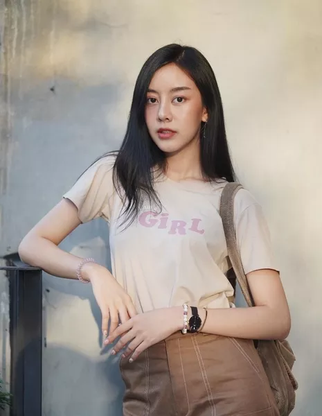 Ploysine Ravisara Suksomriam / Ploysine Ravisara Suksomriam / รวิสรา สวยสมเรียม - Азияпоиск - Дорамы, фильмы и музыка Азии