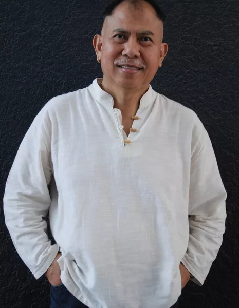 Теван Сапсеньякон / Thewan Sapsenyakon / เทวัญ ทรัพย์แสนยากร - Азияпоиск - Дорамы, фильмы и музыка Азии