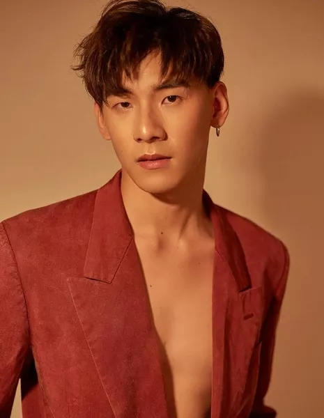 Бигг Танакорн Кулджарассомбат / Bigg Thanakorn Kuljarassombat /  ธนกร กุลจรัสสมบัติ / ธนกร กุลจรัลสมบัติ - Азияпоиск - Дорамы, фильмы и музыка Азии