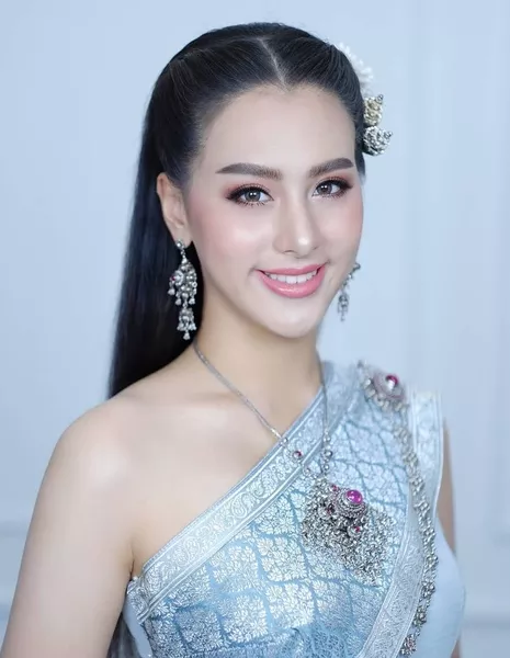 Лугджун Саратчан Плойбут / Lugjun Saratchan Ploybut / ศรัจจันทร์ พลอยบุศต์ - Азияпоиск - Дорамы, фильмы и музыка Азии