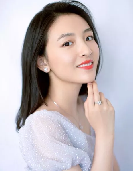  / Ву Цянь / Wu Qian / 吴倩 / Wu Qian