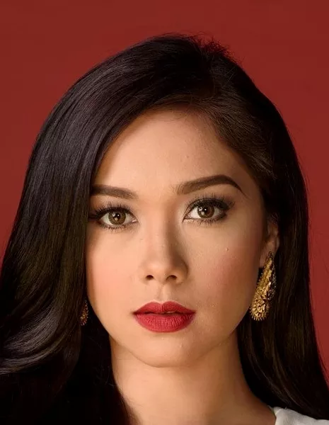 Maja Salvador / Maja Salvador / Maja Ross Andres Salvador