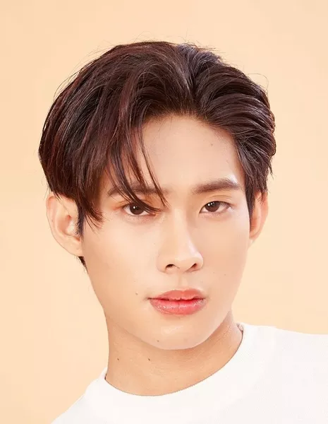 Тьютер Корапат Ламной / Tutor Koraphat Lamnoi /  ติวเตอร์ กรภัทร ลำน้อย - Азияпоиск - Дорамы, фильмы и музыка Азии