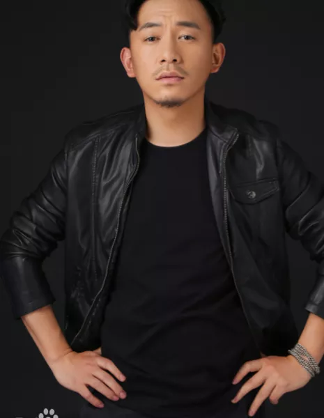  Хань Сы Сы Сы / Han Si Si Si / 韩斯斯斯