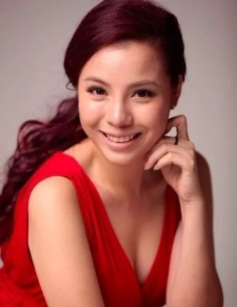 Хэ Сы Юй / He Si Yu / 何思谕