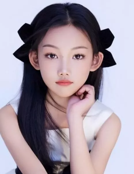  Фан Му Цзы Нин / Fang Mu Zi Ning / 方慕紫凝