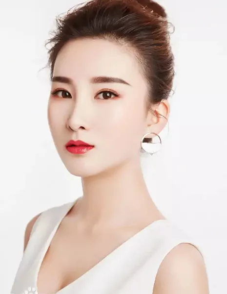 Хэ Цзы Мин / He Zi Ming / 何梓铭