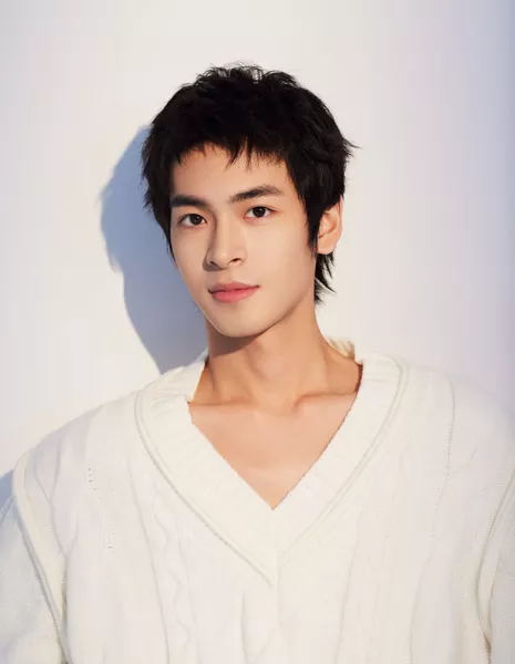 Ми Цзинь / Mi Jin /  弭金