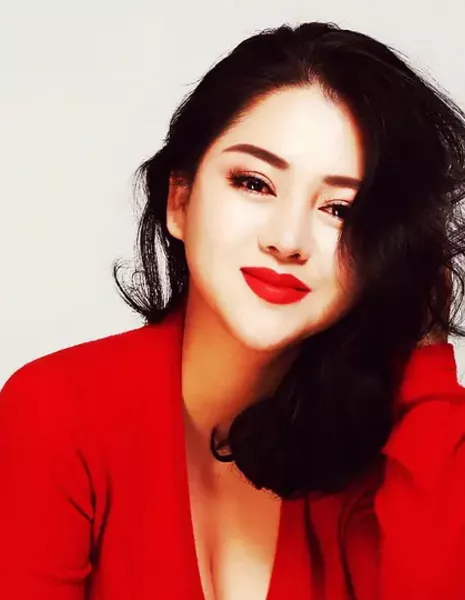  Юй Цин / Yu Qing (1982) / 俞晴