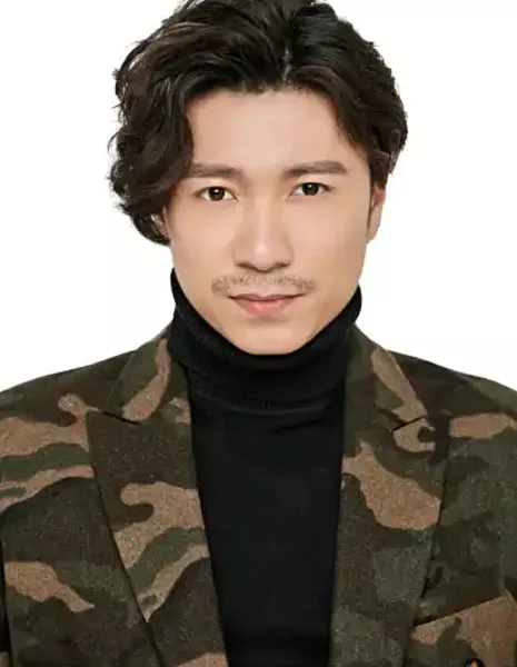 Ли Кунь Ин / Li Kun Ying / 李昆鹰