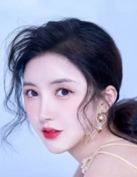 Хэ Му Жун / He Mu Rong /  何沐蓉