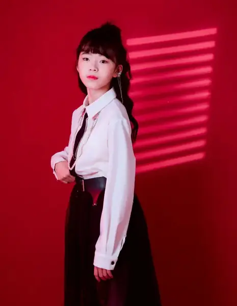 Мяо Жо Си / Miao Ruo Xi / 苗若兮