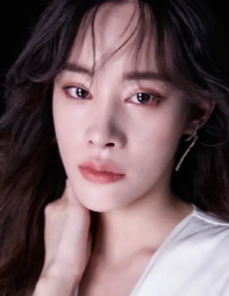 Го Шань Юэ / Guo Shan Yue / 過山月