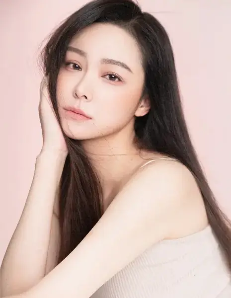 Лэ Яо Бэй / Le Yao Bei / 乐垚贝