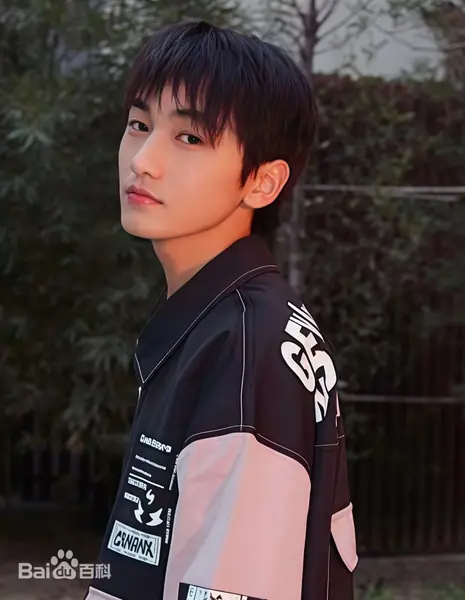 Хэ Ян Хуэй / He Yang Hui / 何阳辉