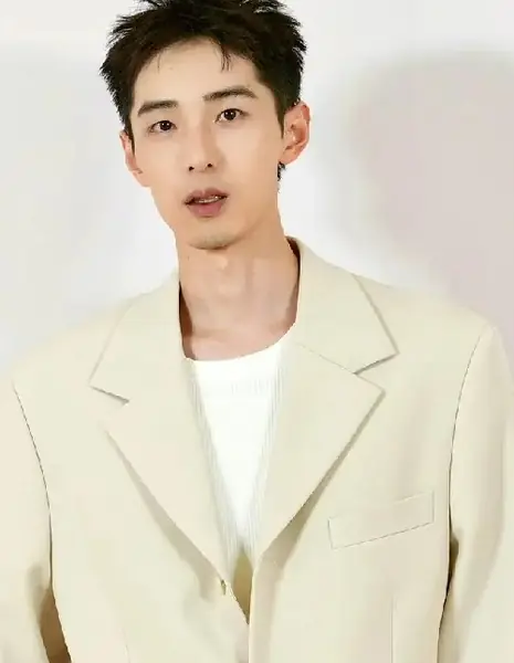  Чжоу Кай Чэнь / Zhou Kai Сhen /  周楷宸