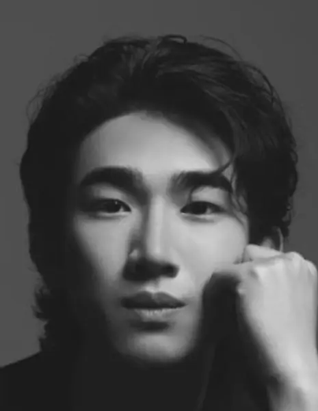 Чжоу Бин / Zhou Bing / 周兵