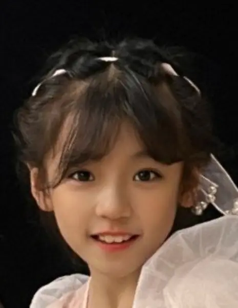 Ло И Чунь / Luo Yi Chun /  罗意淳