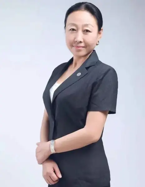 Хэ Гуй Лин / He Gui Ling / 何桂玲