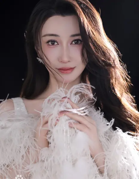 Цзян Янь Си / Jiang Yan Xi /  姜彦希