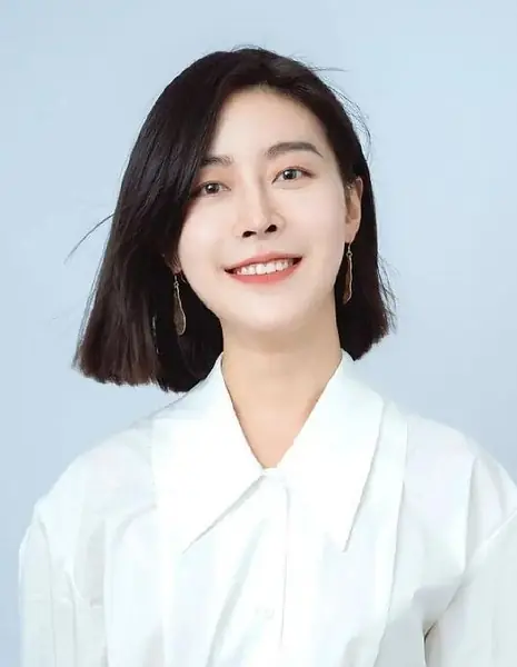 Леона Ян / Leona Yang / 杨岚