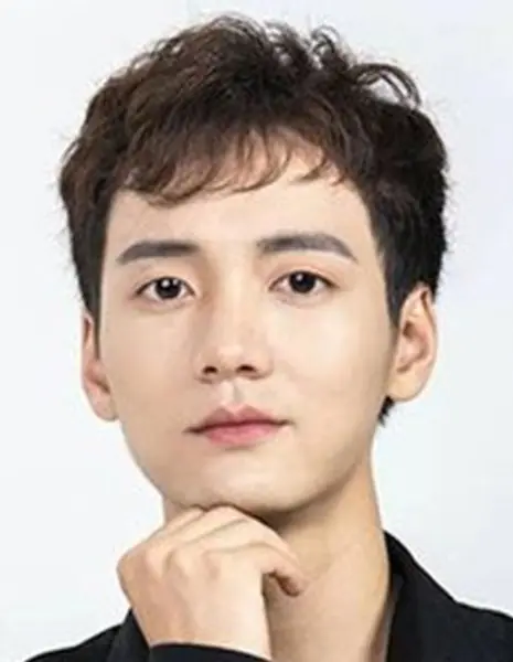 Тань Цянь Цзюнь / Tan Qian Jun /  谭谦俊