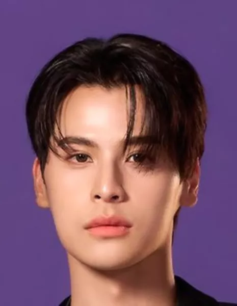 Охм Тхипакоrн Тхитатхань / Ohm Thipakorn Thitathan /  โอม ฐิภากร ฐิตะฐาน