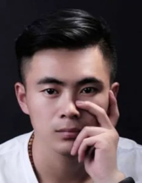 Хэ Дэ Цянь / He De Qian /  何德乾