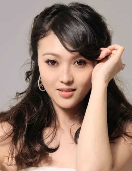 Чу Нин Цзя И / Chu Ning Jia Yi / 储宁珈懿