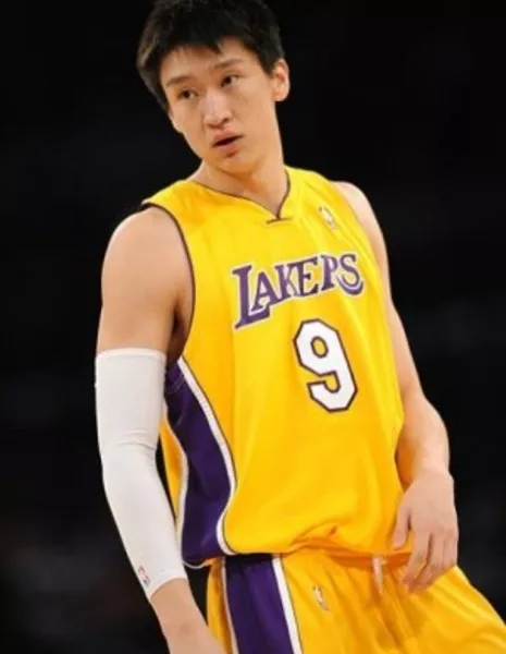 Сунь Юэ  / Sun Yue (basketball player) /  孙悦 - Азияпоиск - Дорамы, фильмы и музыка Азии