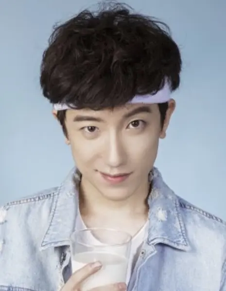 Чжан Хуа Юй / Zhang Hua Yu /  张华宇