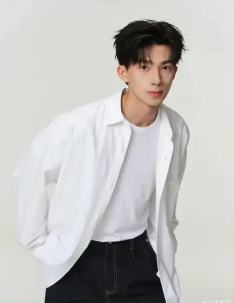 Ли Бо Су / Li Bo Xu / 李柏煦 - Азияпоиск - Дорамы, фильмы и музыка Азии