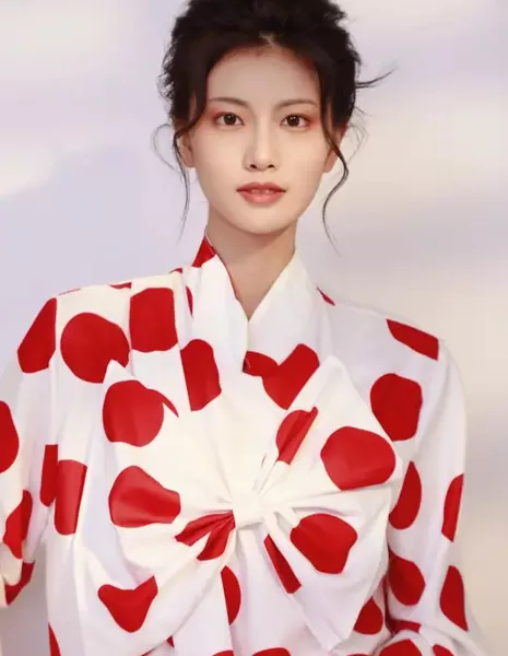 Лю Юй Сяо / Liu Yu Xiao / 刘羽霄