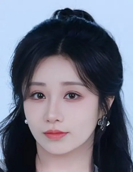 И Мэн / Yi Meng /  伊萌