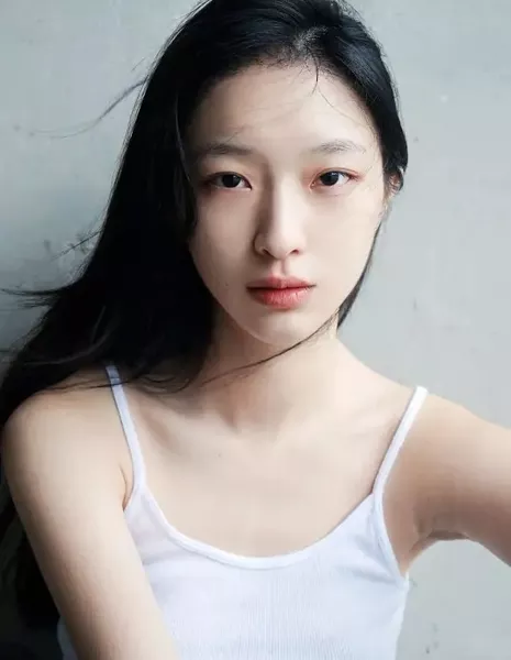 Му Жуй Ни / Mu Rui Ni / 牟睿妮