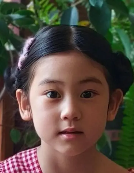 Кэ Лань Вань И / Ke Lan Wan Yi /  可蓝婉艺