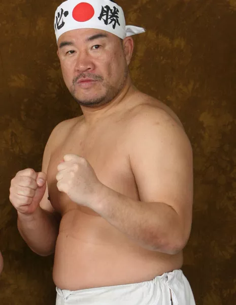 Кошинака Широ / Koshinaka Shiro / 越中詩郎 - Азияпоиск - Дорамы, фильмы и музыка Азии