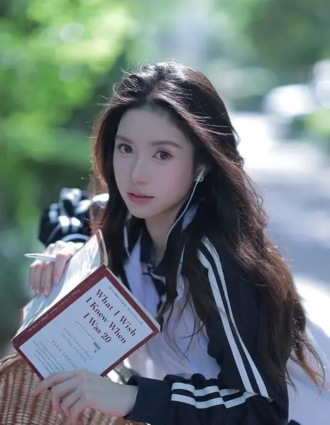 Тань Инь Суань / Tan Yin Xuan / 谭胤暄