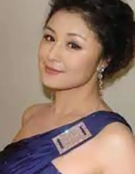 Цуй Хун Хун / Cui Hong Hong /  崔红红