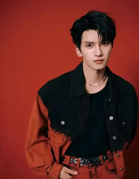 Ван Цзи Хэ / Wang Zi He / 王子禾