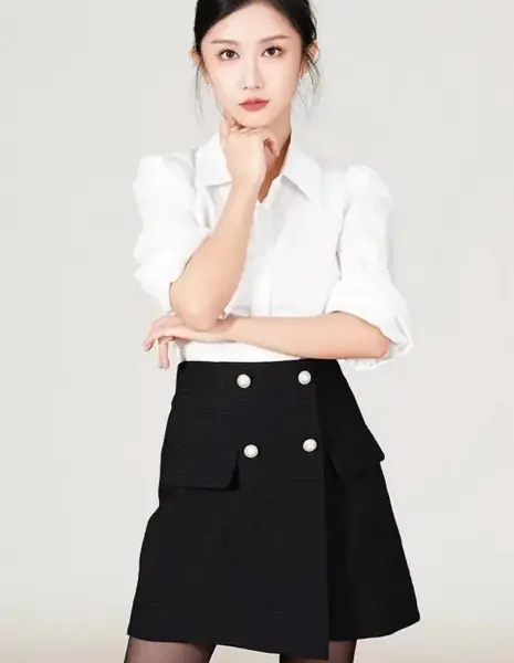 Ван Цзи Си / Wang Zi Xi /  汪子夕