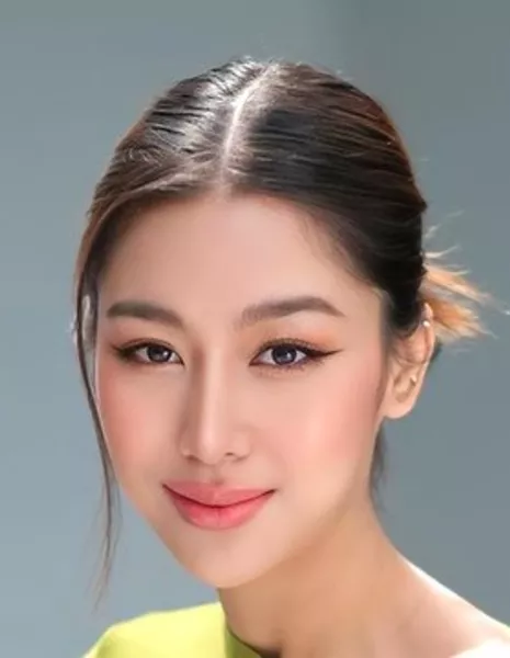 Сара Чатчая Чароенчан / Sara Saranrak Charoenchan /  ซาร่า สรัลรักษ์ เจริญจันทร์